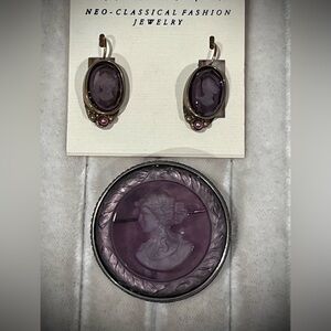 Crystal cameo pin in decorative setting with matching earrings - 39mm size - NEW